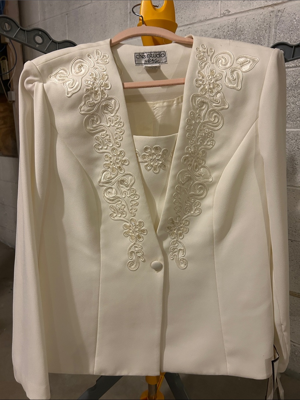 NWT Che Studio Jacket & Skirt
